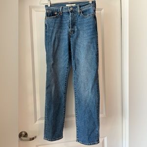 Levi’s wedgie straight. Never worn